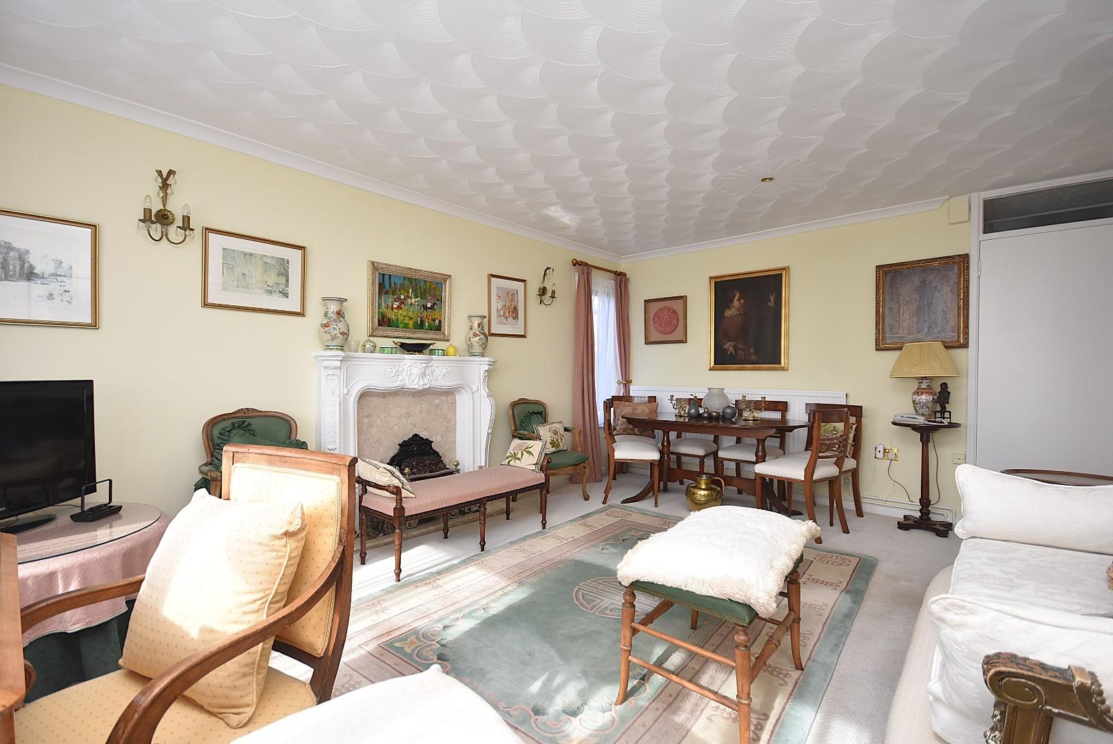 7 Heol-Y-Gaer, Barry, CF62 6UH
